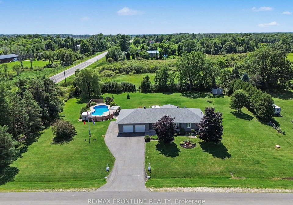 256-orchard-crescent-tay-valley-ontario-x13636028