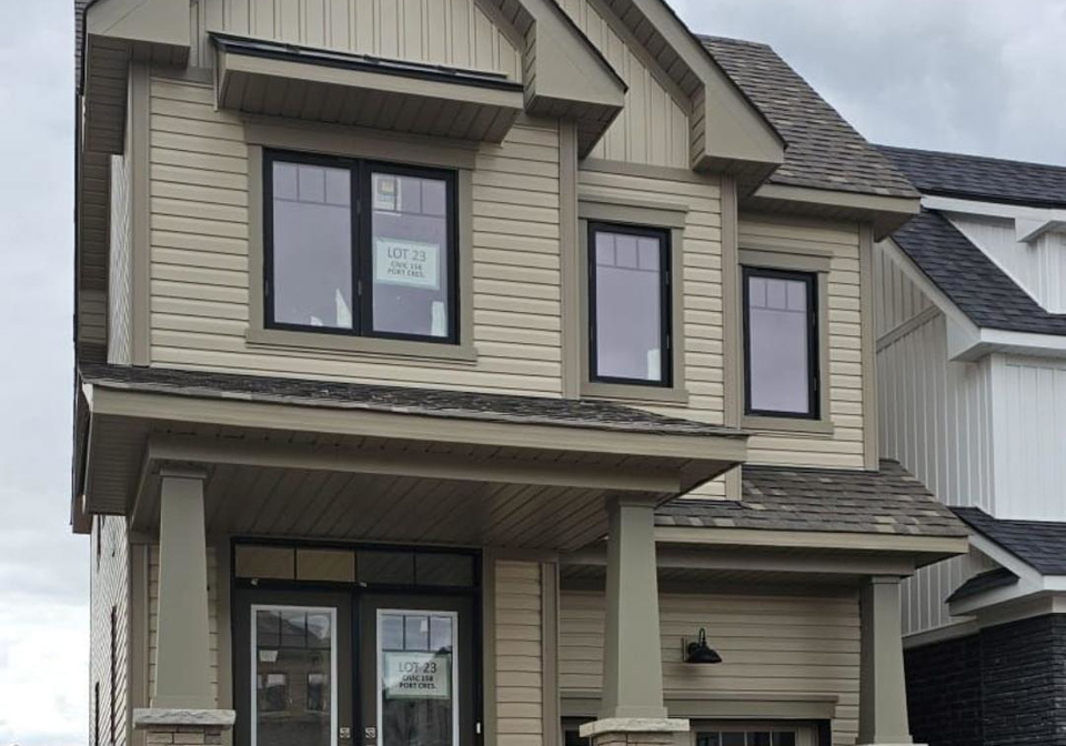 158-port-crescent-welland-ontario-x13636156