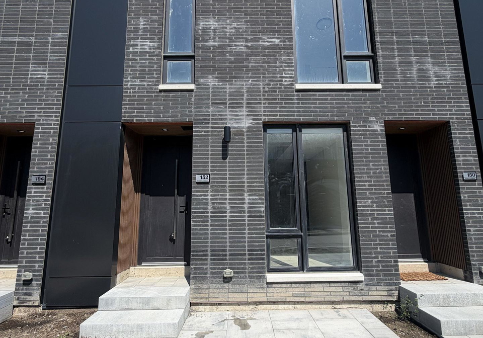 152-everett-common-st-catharines-ontario-x13636284