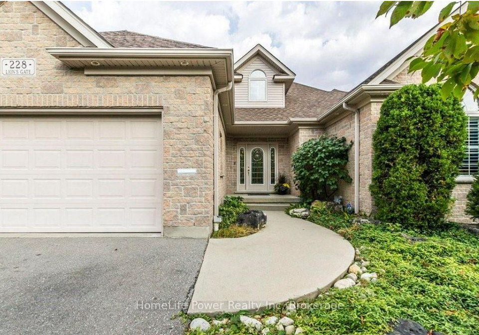 228-the-lions-gate-waterloo-ontario-x13636368
