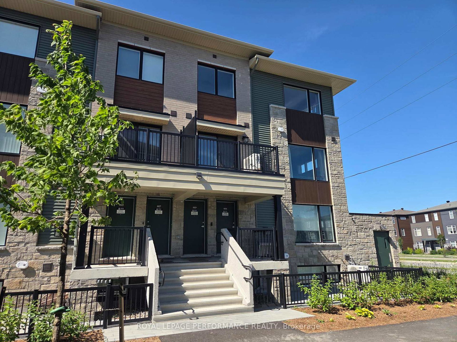 1029-creekway-private-kanata-ontario-x13636446