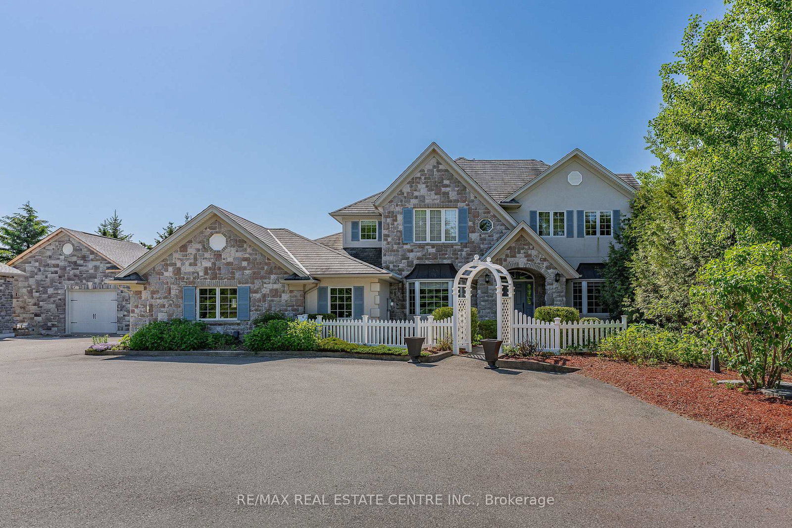 6805-concession-2-puslinch-ontario-x13636464