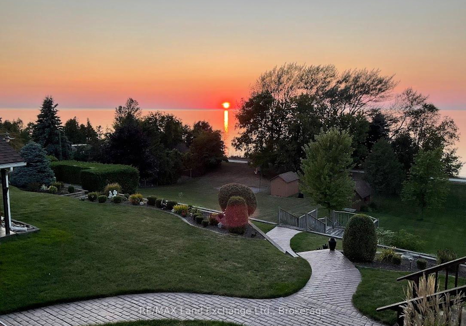 422-penetangore-row-kincardine-ontario-x13636472