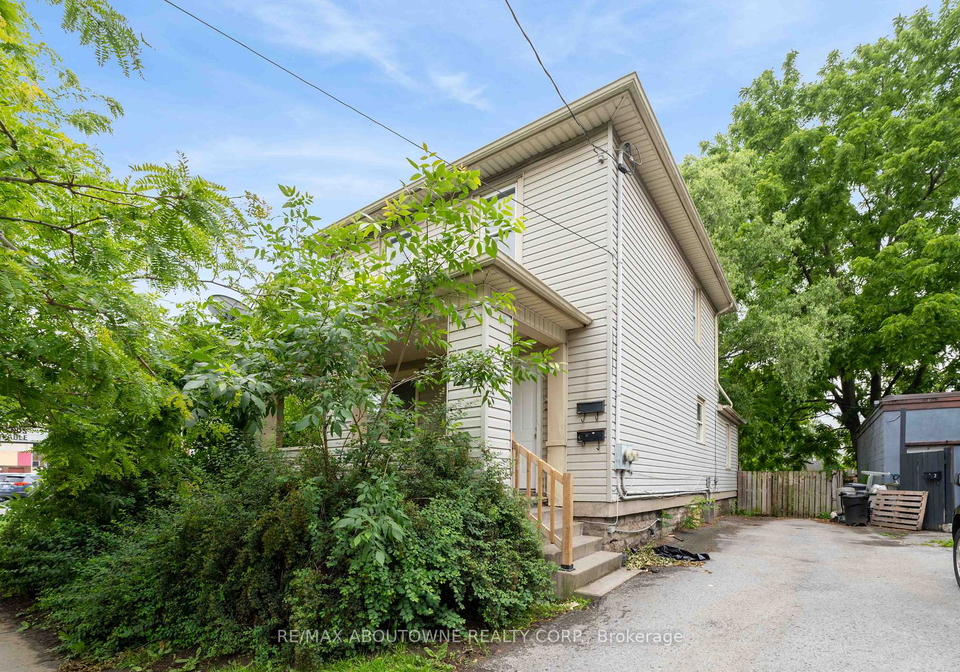 107-lake-street-st-catharines-ontario-x13636488