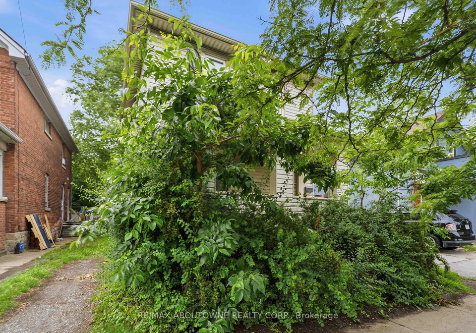 107-lake-street-st-catharines-ontario-x13636488