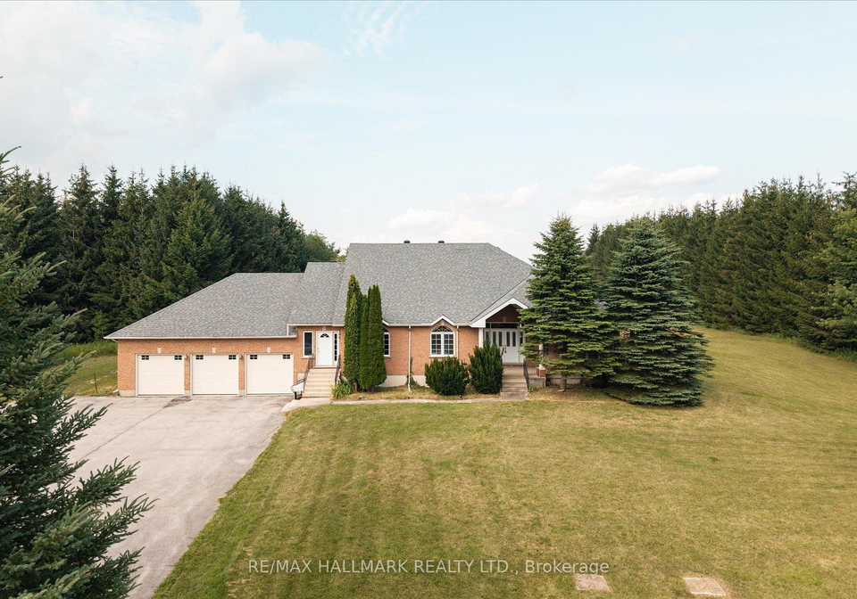 191555-13-line-east-garafraxa-ontario-x13636516