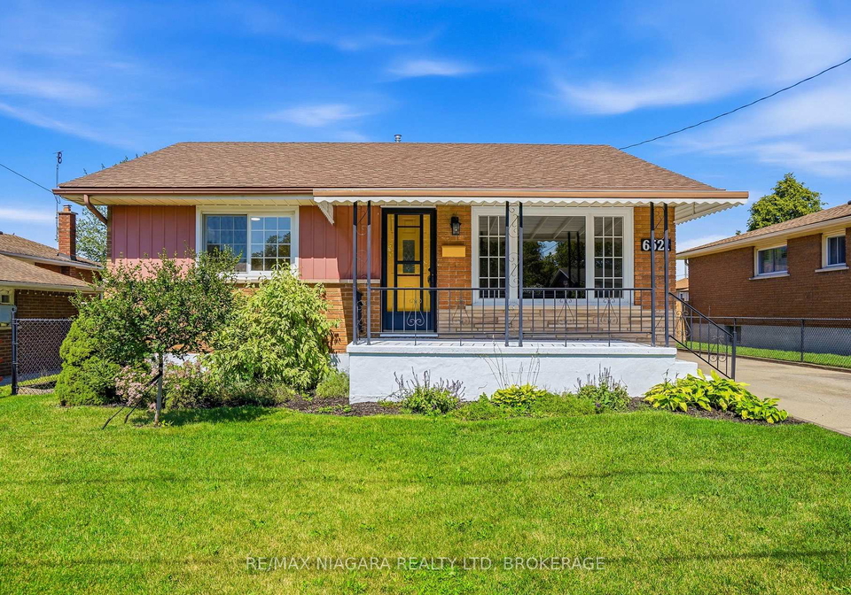 6521-caledonia-street-niagara-falls-ontario-x13636614