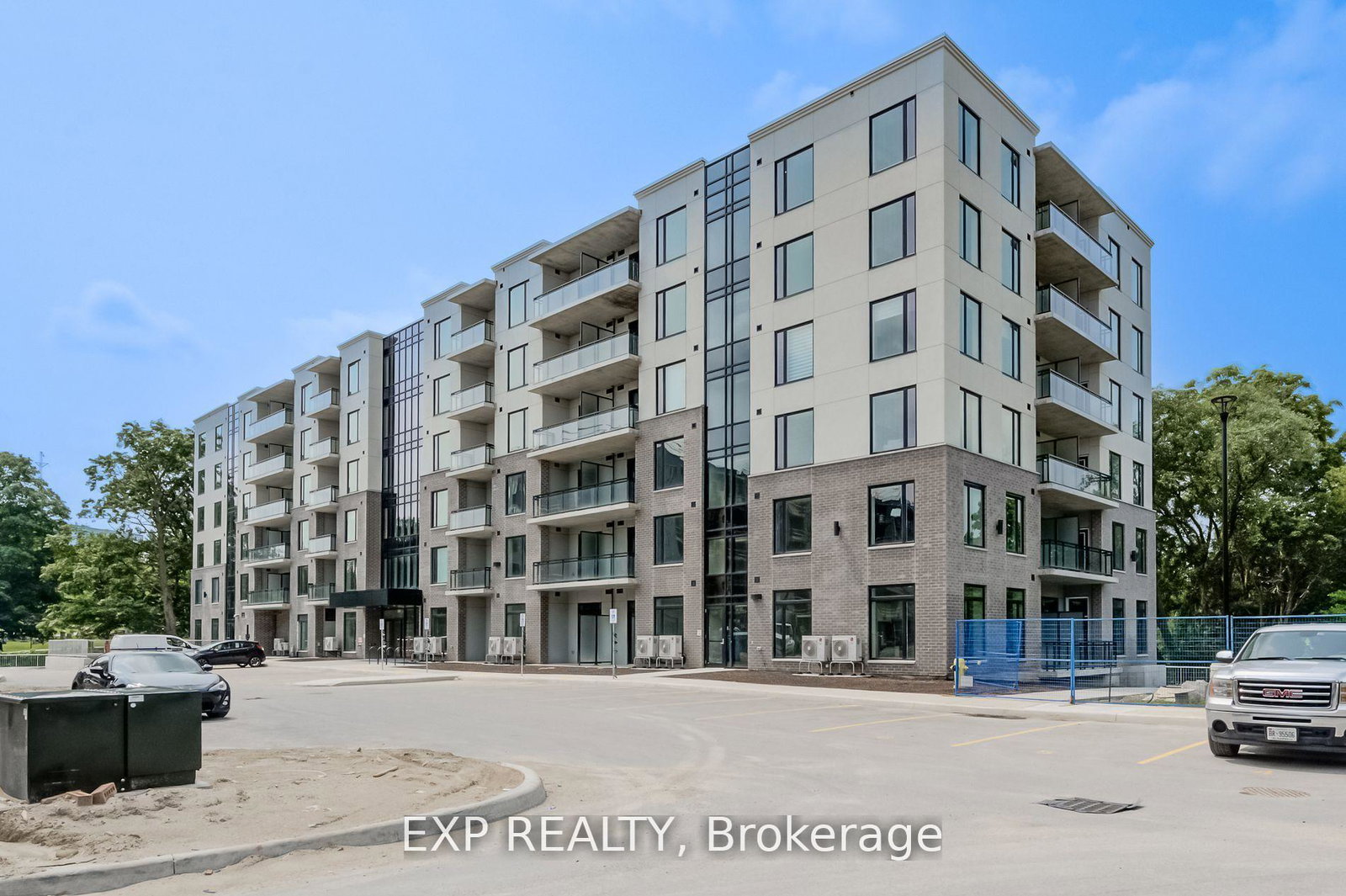 103-roger-street-waterloo-ontario-x13636646