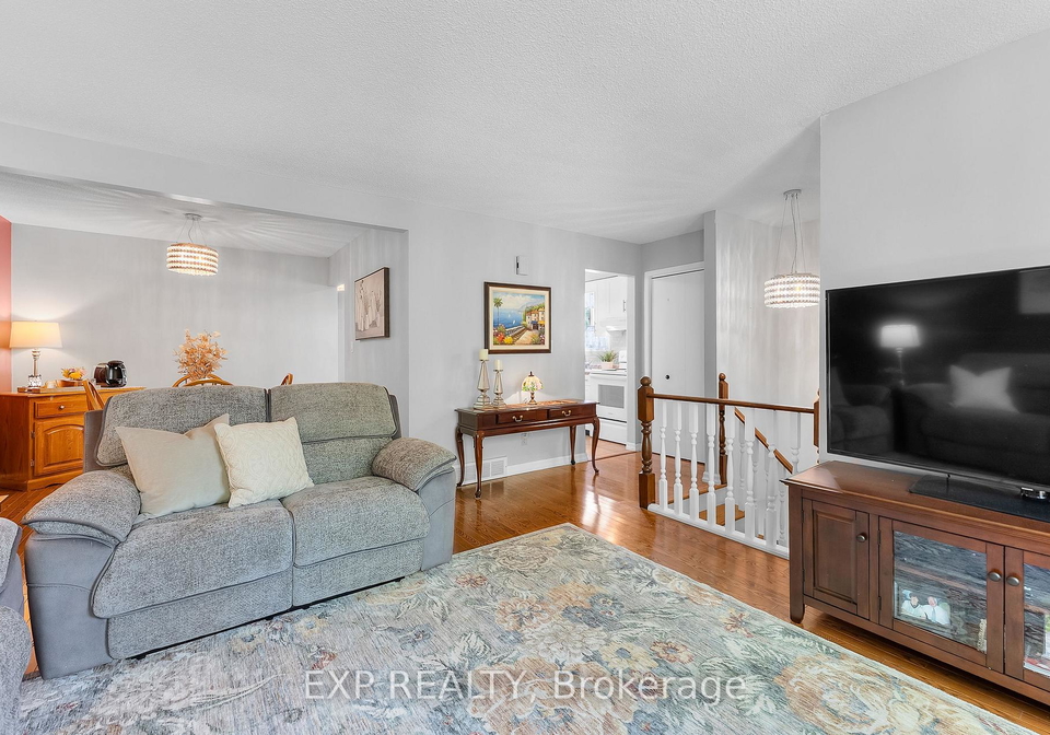 36-vintage-crescent-st-catharines-ontario-x13636806