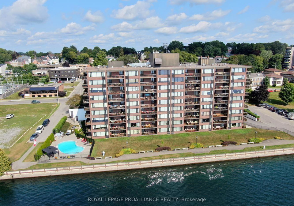55-e-water-street-brockville-ontario-x13636884