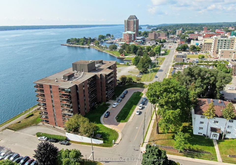 55-e-water-street-brockville-ontario-x13636884