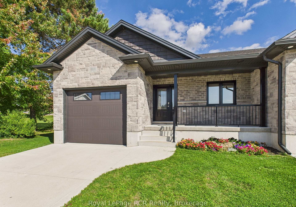 36-jordan-crescent-north-huron-ontario-x13636938