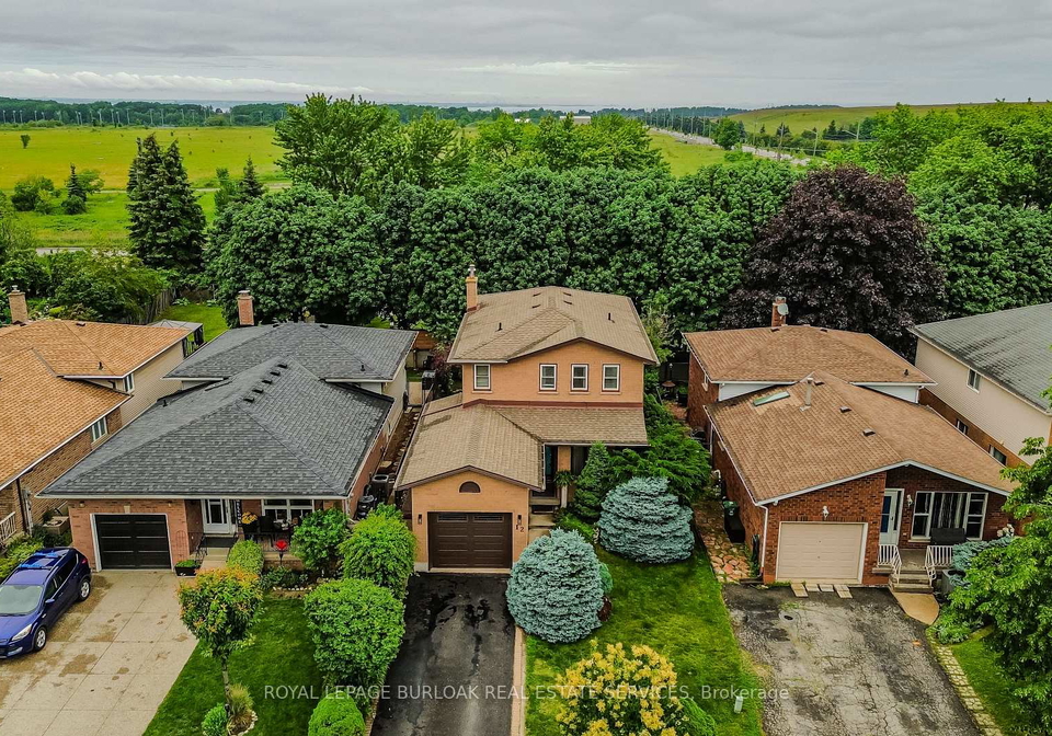 12-branthaven-drive-hamilton-ontario-x13636956