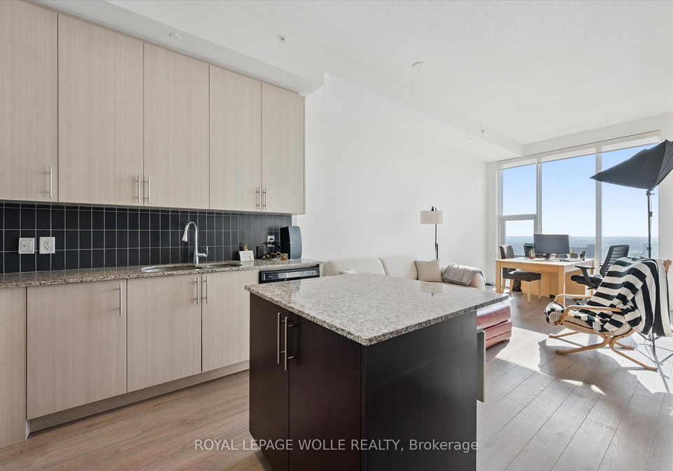 85-duke-street-w-kitchener-ontario-x13637010