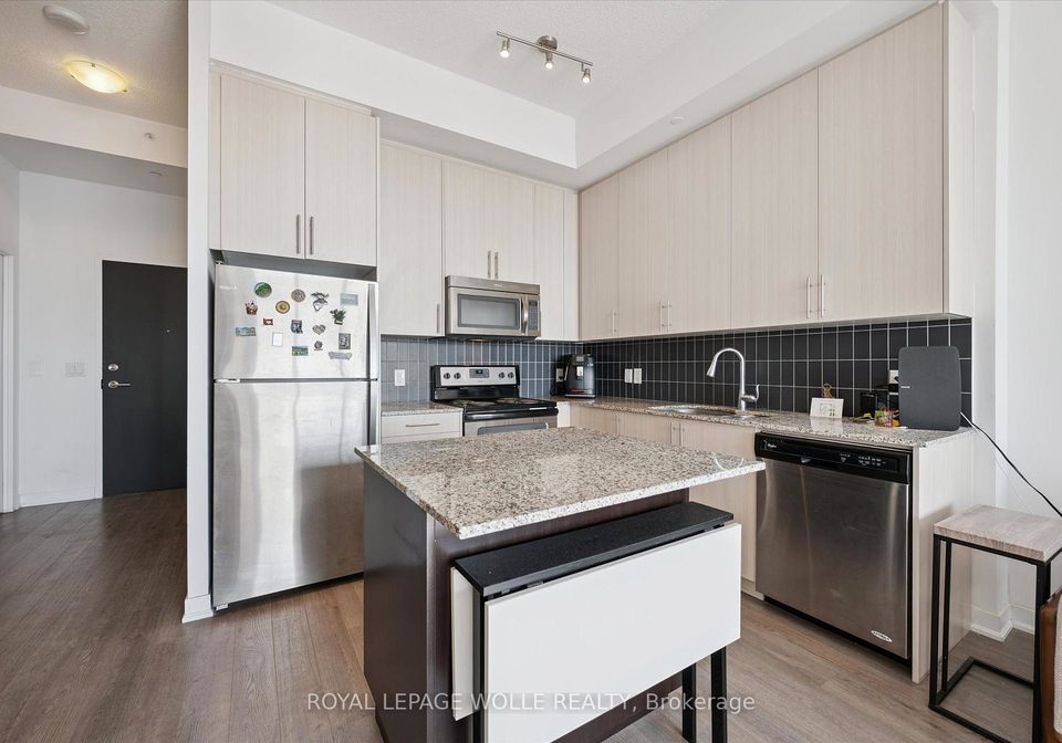 85-duke-street-w-kitchener-ontario-x13637010
