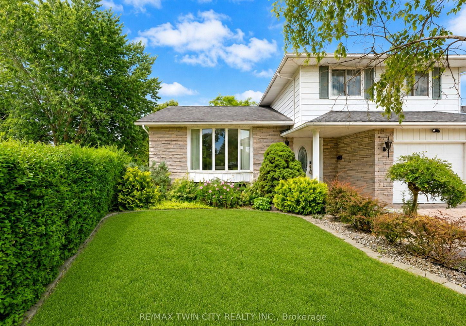 46-lombardy-court-kitchener-ontario-x13637182
