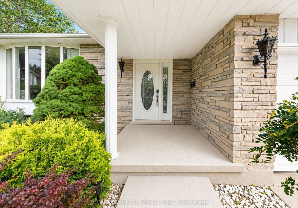 46-lombardy-court-kitchener-ontario-x13637182