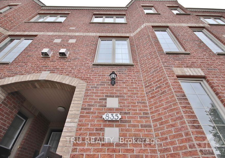 835-longfields-drive-ottawa-ontario-x13637322