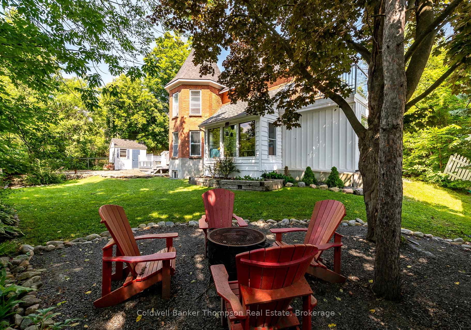 17-west-street-n-huntsville-ontario-x13637364