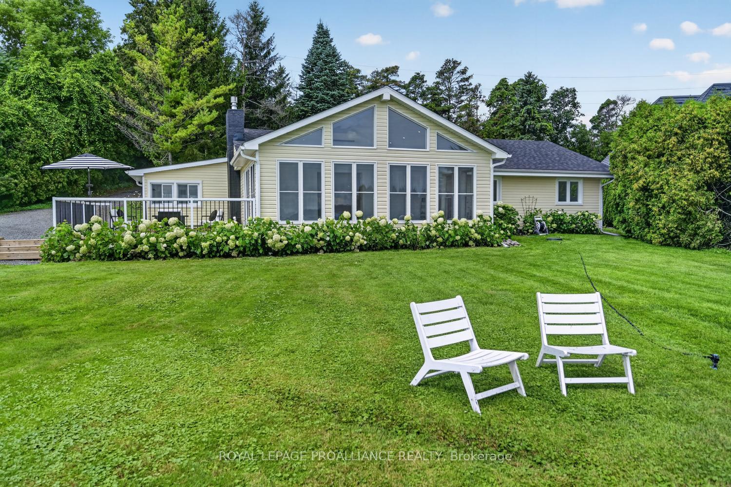 1637-county-road-2-edwardsburghcardinal-ontario-x13637720