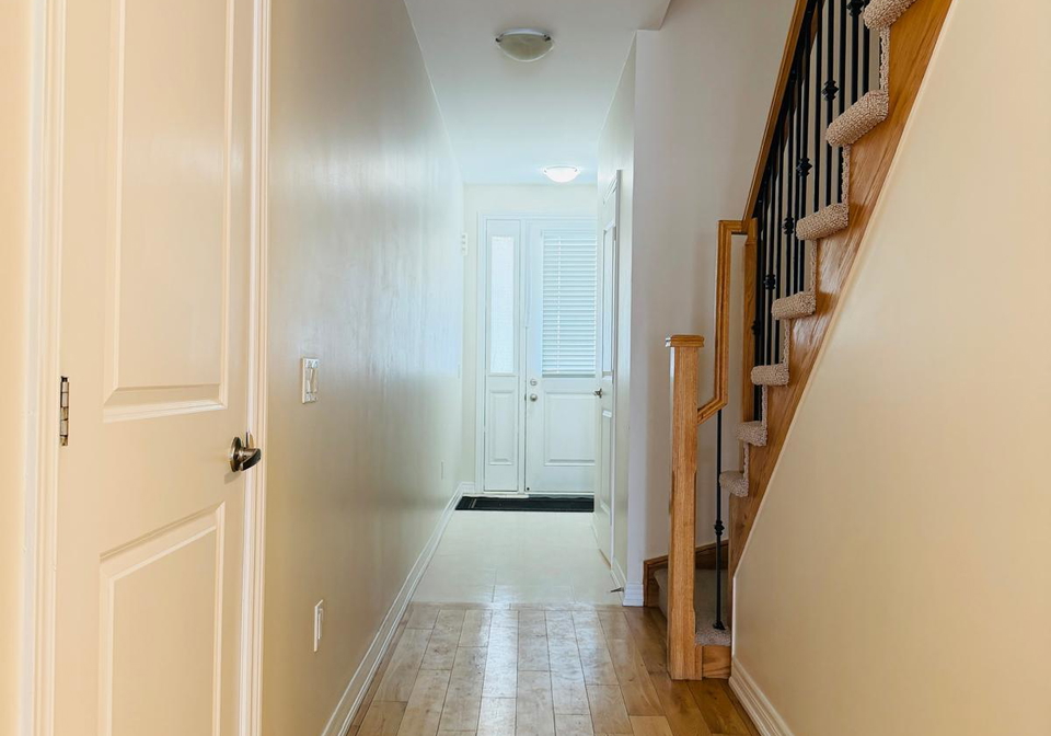 16-talence-drive-hamilton-ontario-x13637912