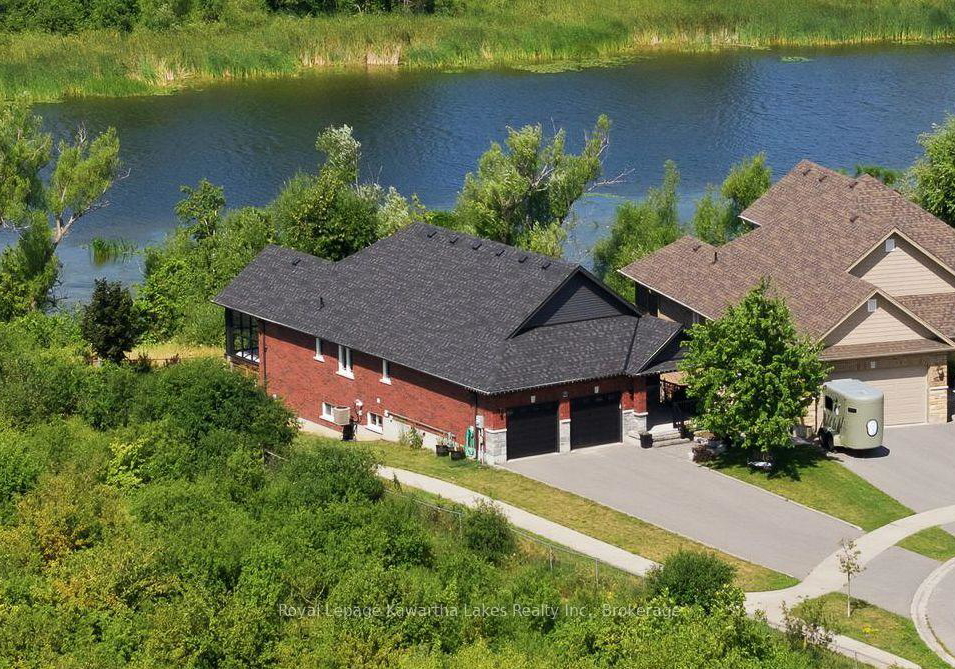25-barron-boulevard-kawartha-lakes-ontario-x13638134