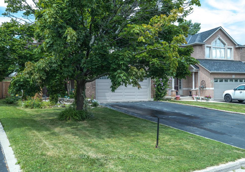 14-sable-drive-hamilton-ontario-x13638170