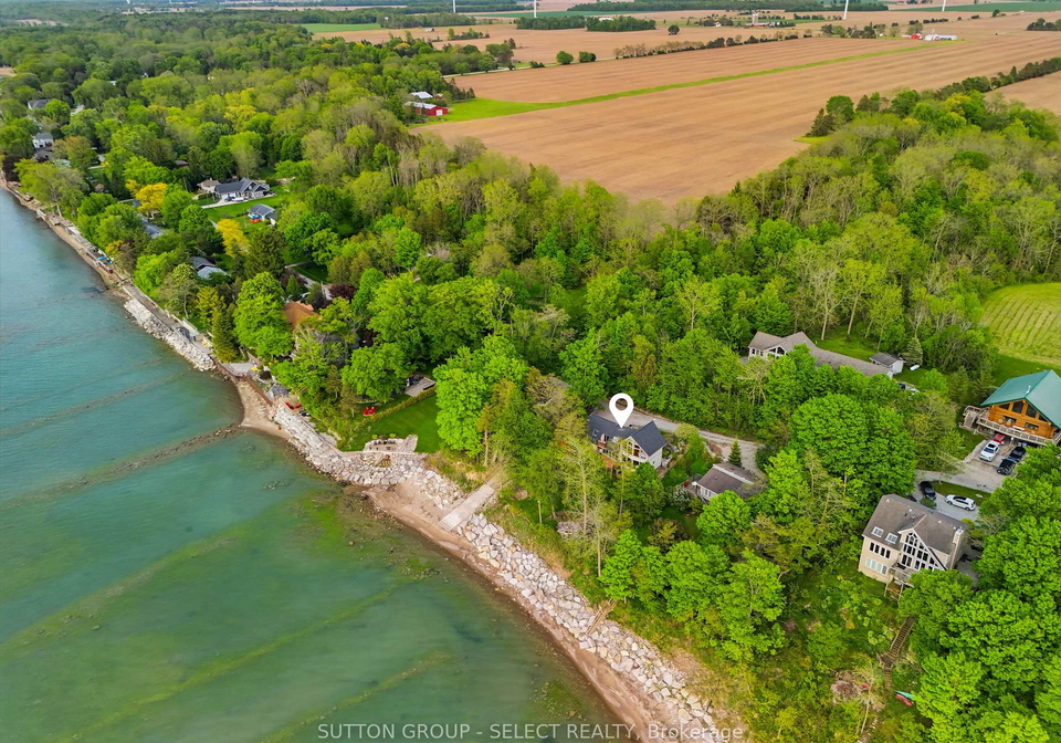 5284-cliff-road-lambton-shores-ontario-x13638172
