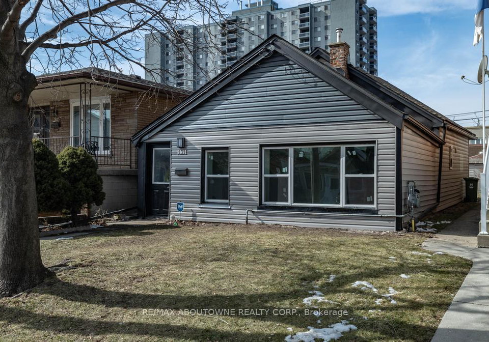 131-west-avenue-n-hamilton-ontario-x13638290