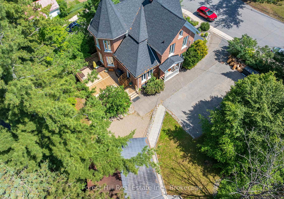 5-lorne-street-n-huntsville-ontario-x13638690