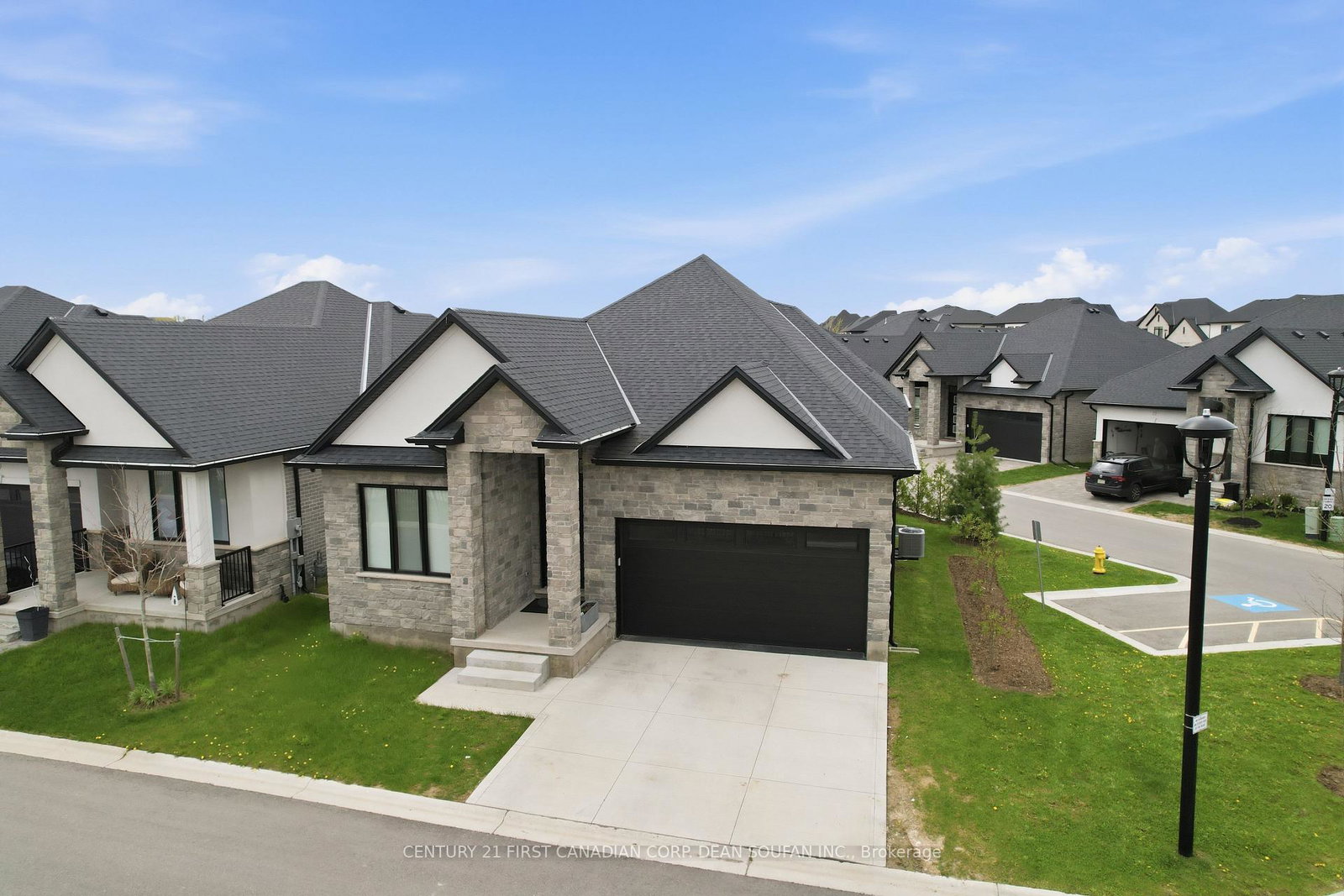 6990-clayton-walk-london-south-ontario-x13638884