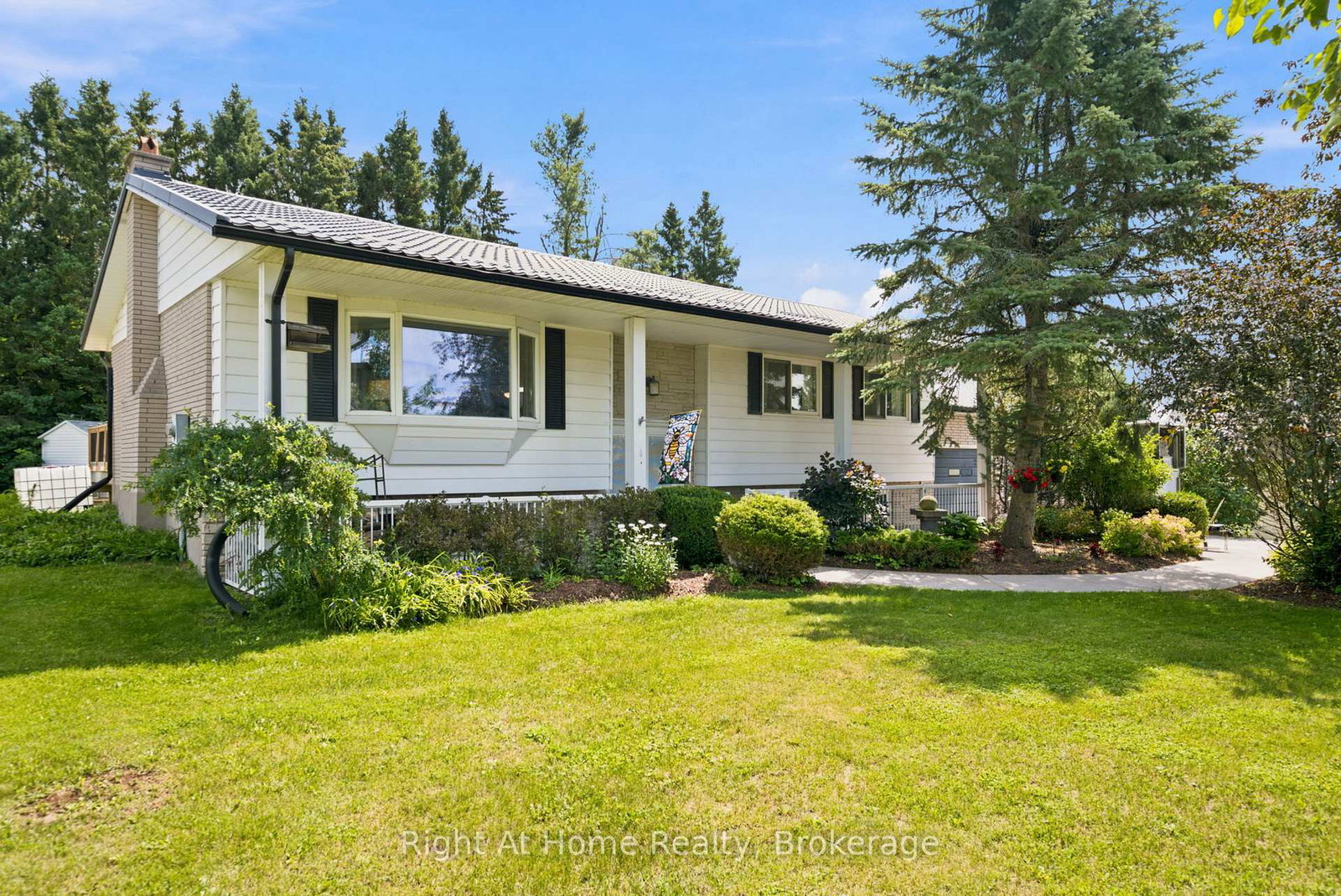 659-foley-road-selwyn-ontario-x13638992