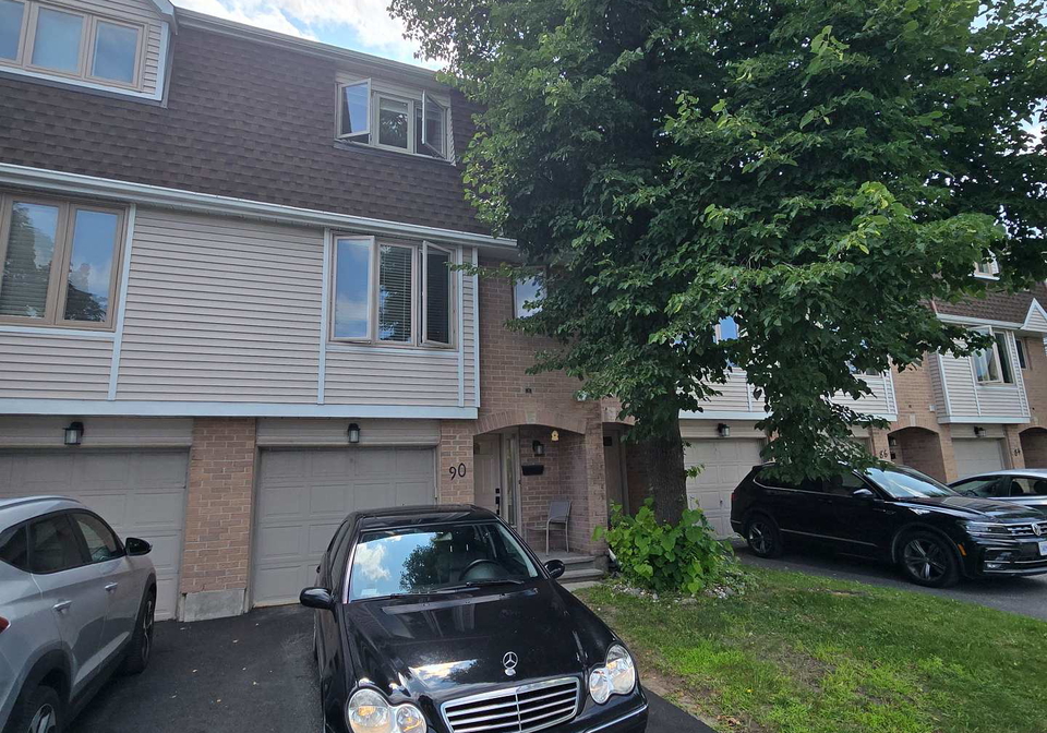 90-lightfoot-place-kanata-ontario-x13639084