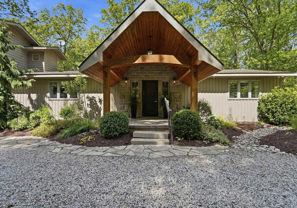 10308-beach-o-pines-road-lambton-shores-ontario-x13639116