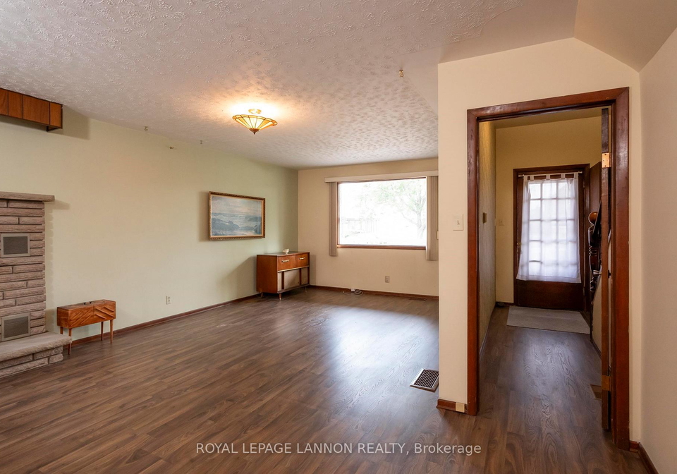 216-francis-street-w-thunder-bay-ontario-x13639216