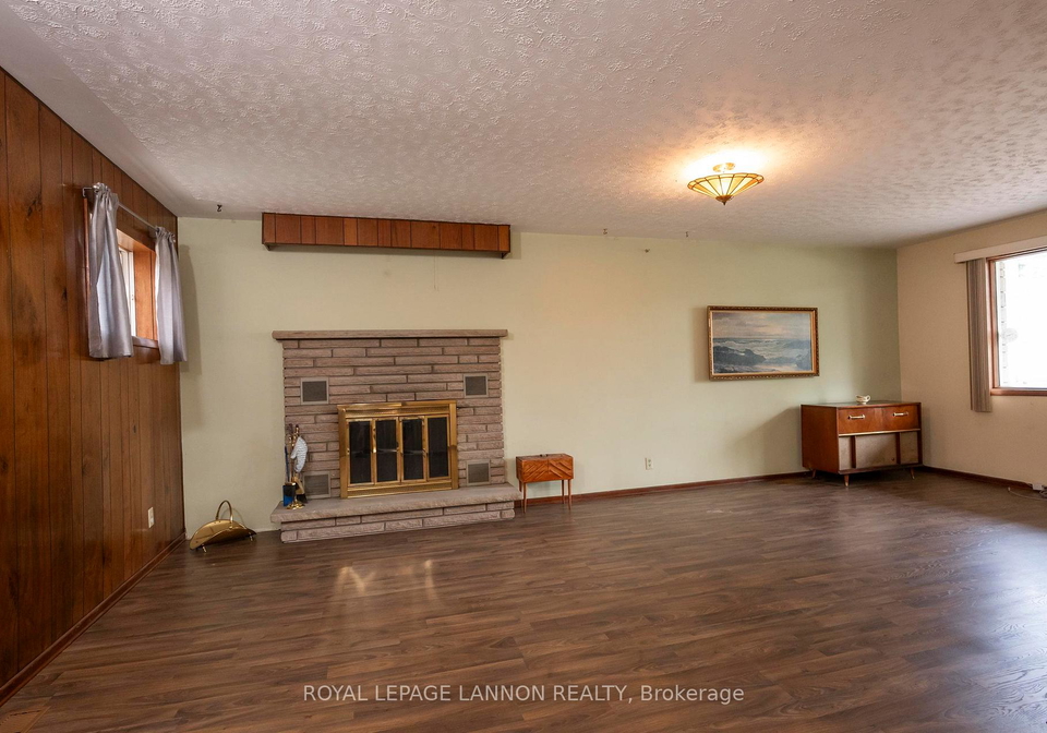 216-francis-street-w-thunder-bay-ontario-x13639216