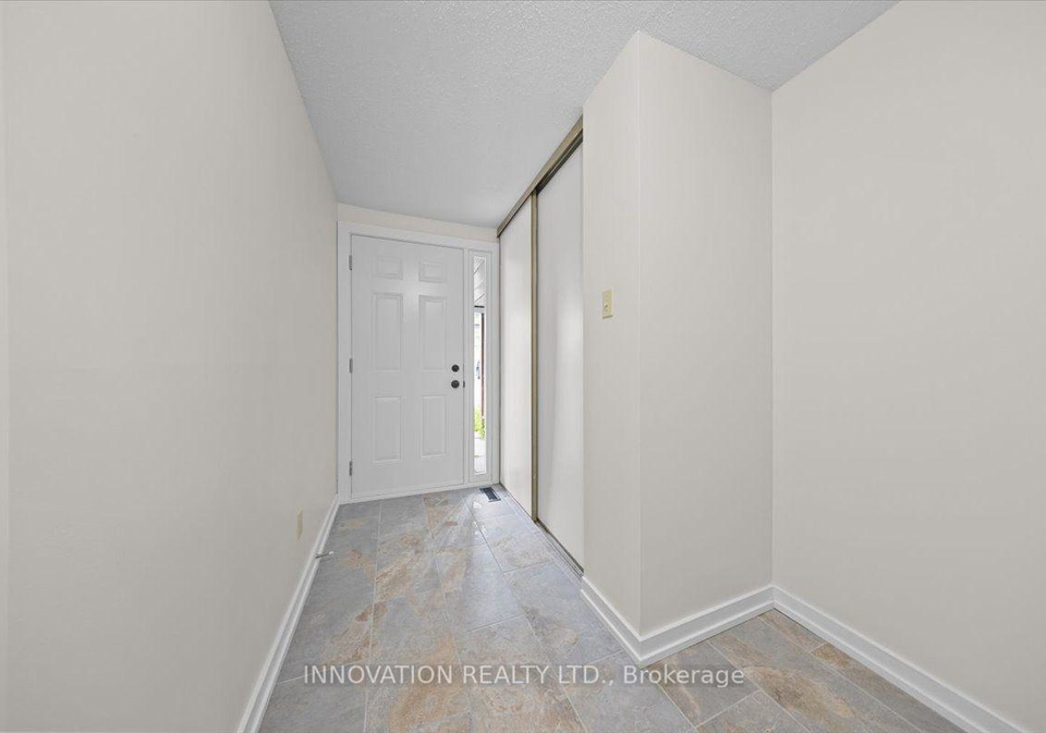 76-esterlawn-private-ottawa-ontario-x13639388