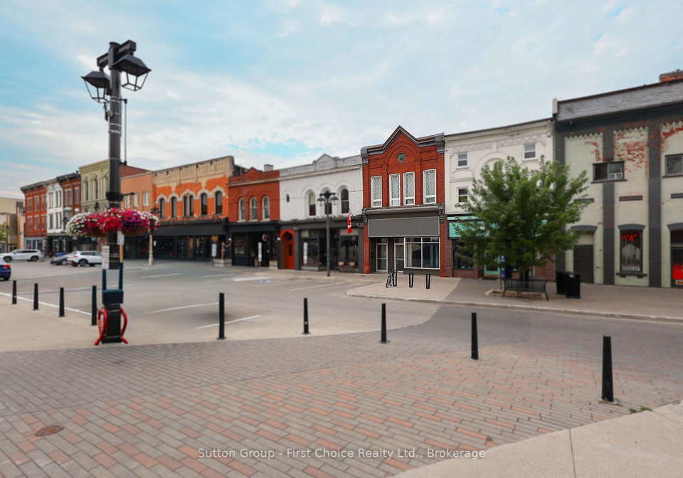41-market-place-stratford-ontario-x13639500