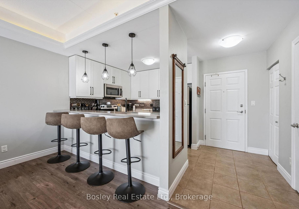 2-colonial-drive-guelph-ontario-x13639728