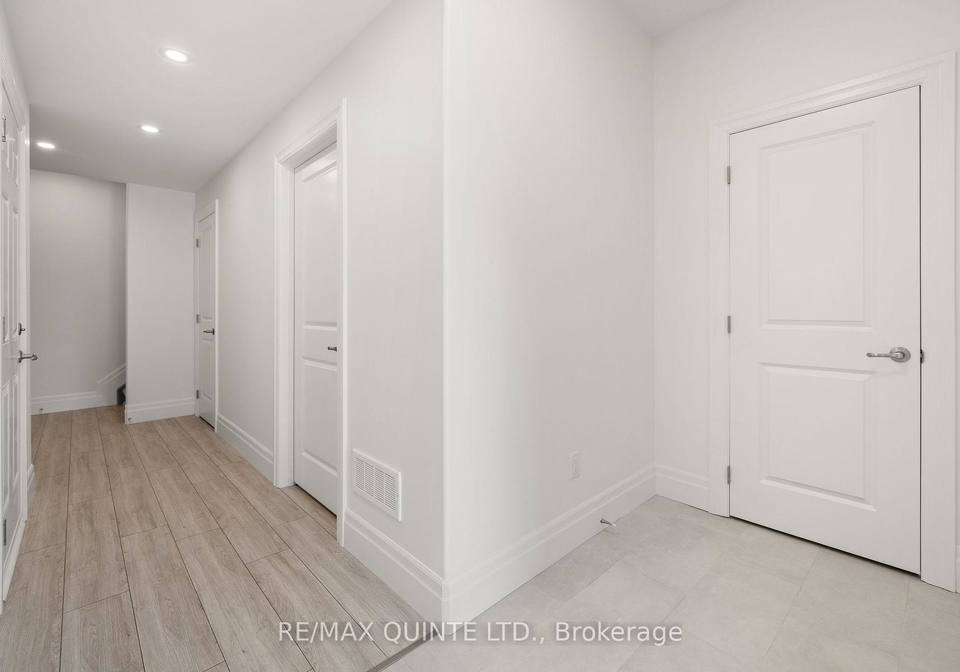 51-evans-street-prince-edward-county-ontario-x13639868