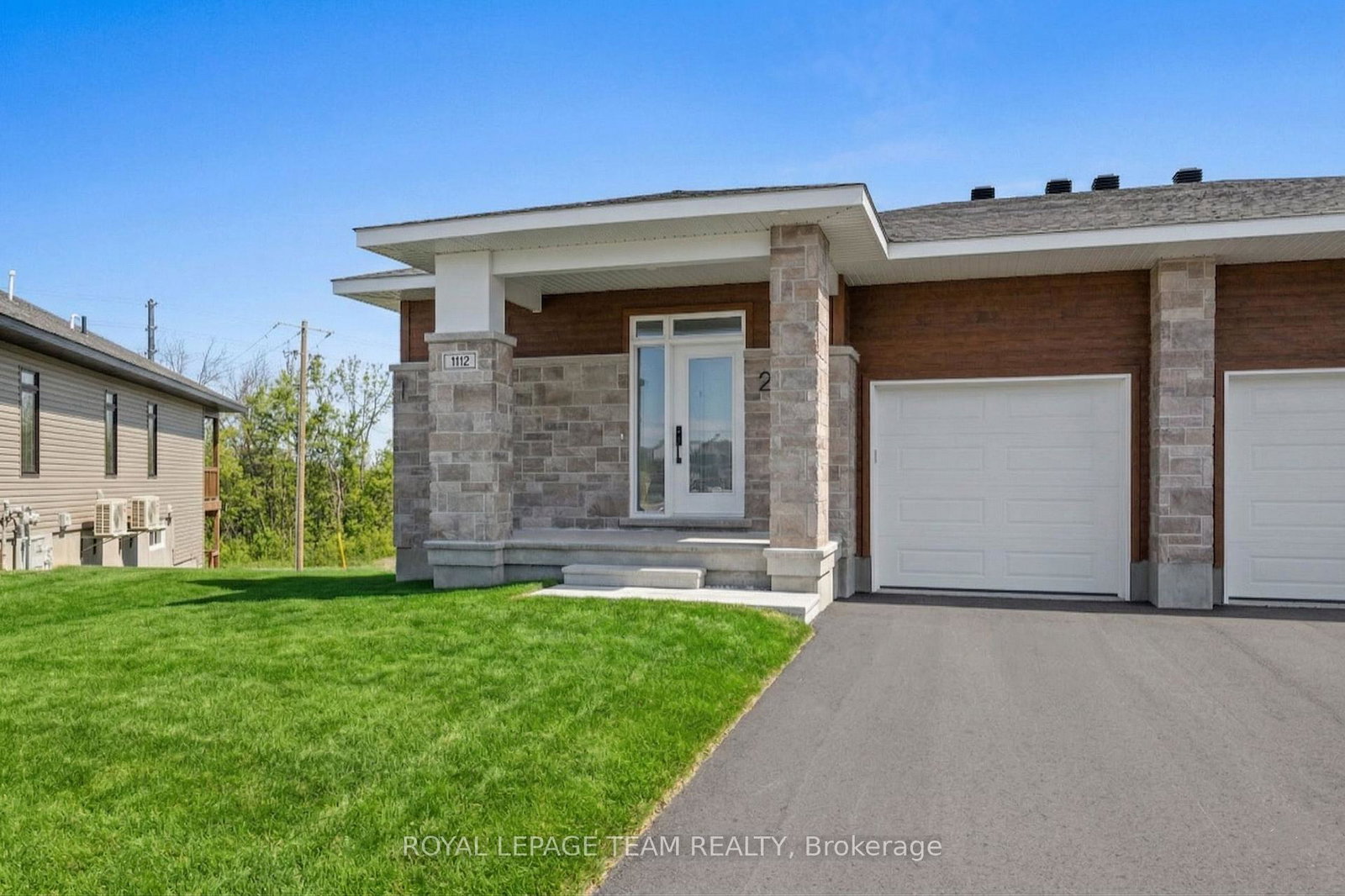 1098-moore-street-brockville-ontario-x13640010