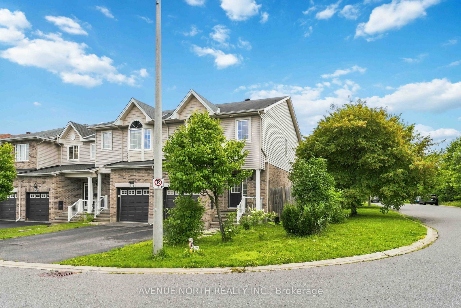 216-cityview-crescent-ottawa-ontario-x13640132