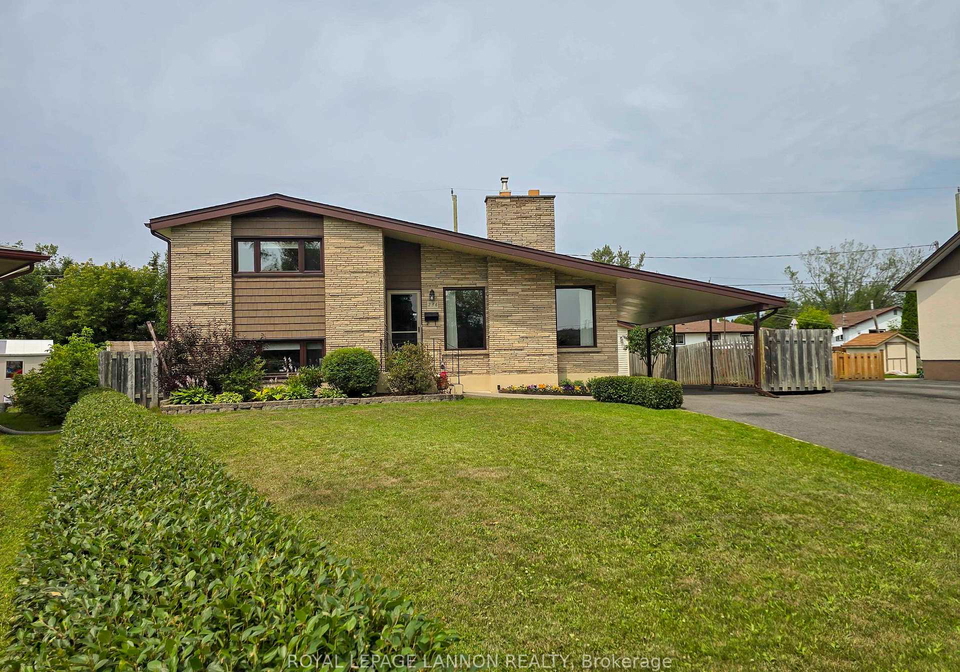 236-poplar-avenue-thunder-bay-ontario-x13640162