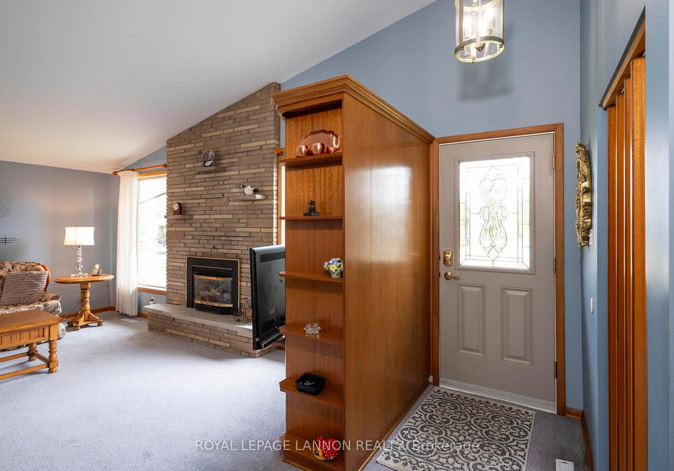 236-poplar-avenue-thunder-bay-ontario-x13640162
