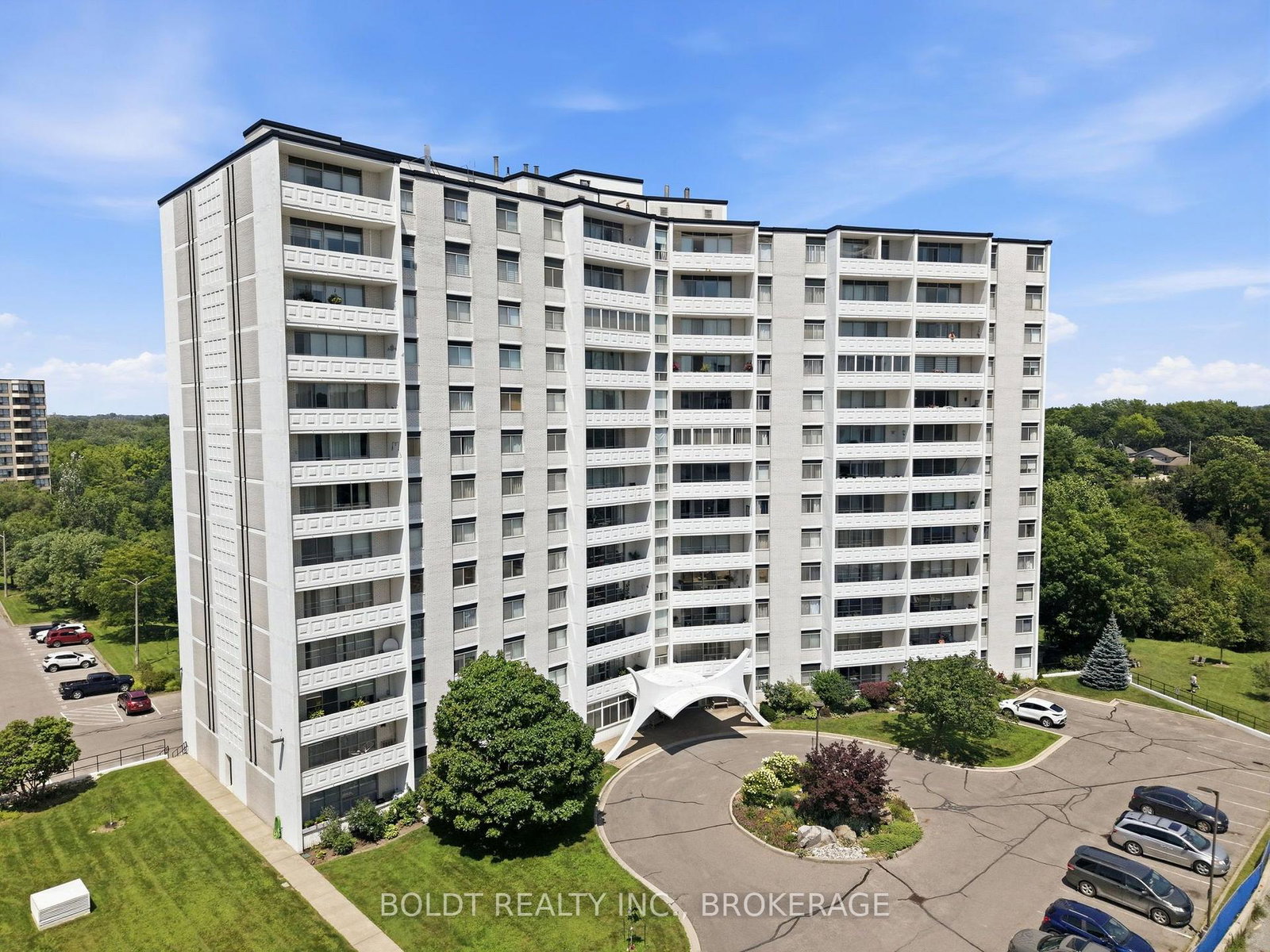 15-towering-heights-boulevard-st-catharines-ontario-x13640304