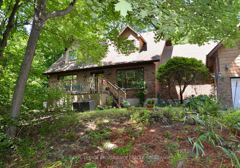 1852-mac-alpine-road-kingston-ontario-x13640384