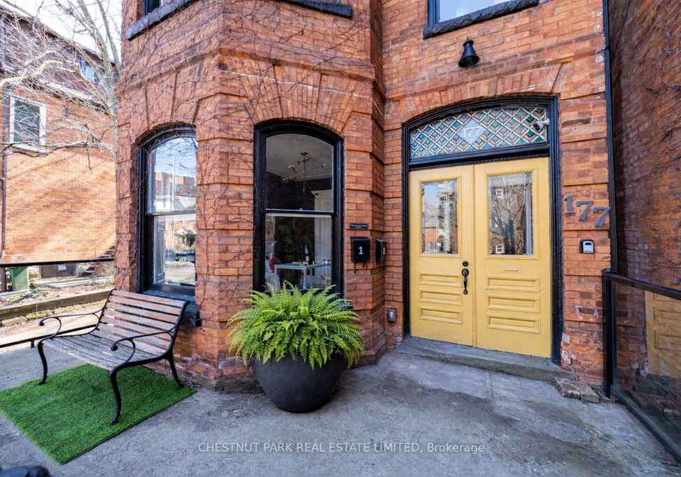 177-charlton-avenue-w-hamilton-ontario-x13640510