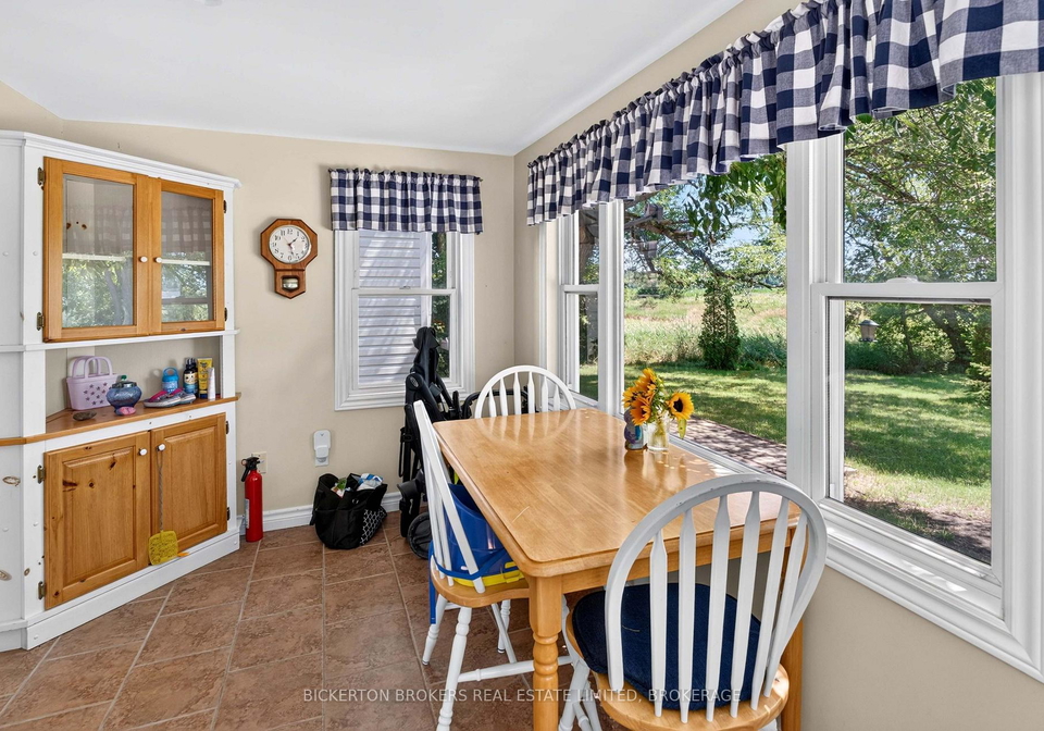 806-eden-grove-road-s-front-of-leeds-seeleys-bay-ontario-x13640520