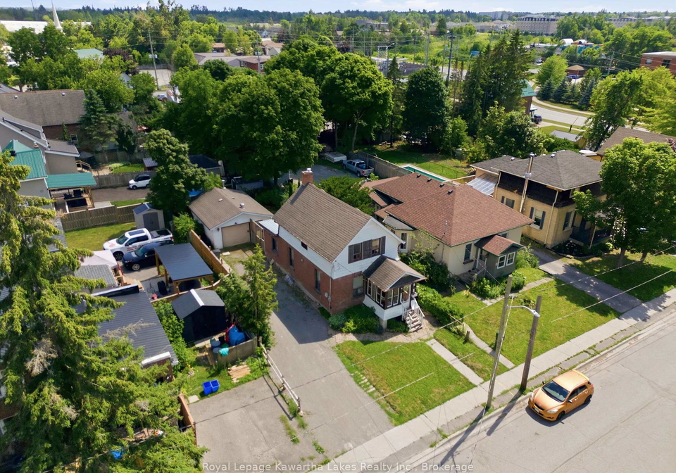 51-melbourne-street-w-kawartha-lakes-ontario-x13640596
