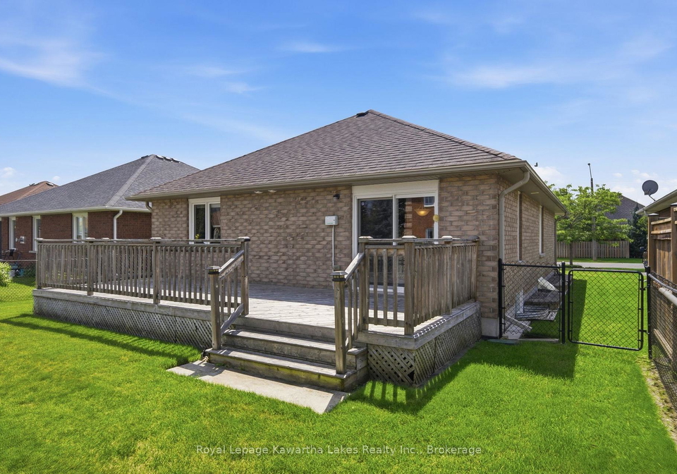32-gee-crescent-kawartha-lakes-ontario-x13640682